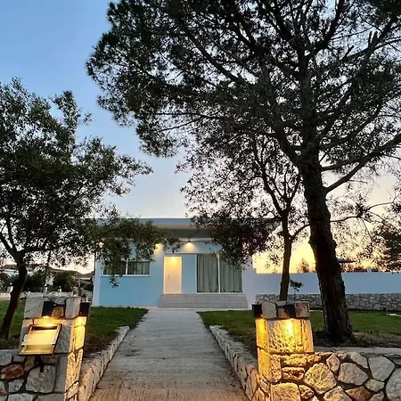 Villa Marinos *
